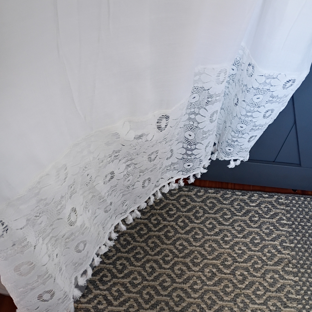 White Boho Maxi Dress with Lace Details - Picture 4 of 6